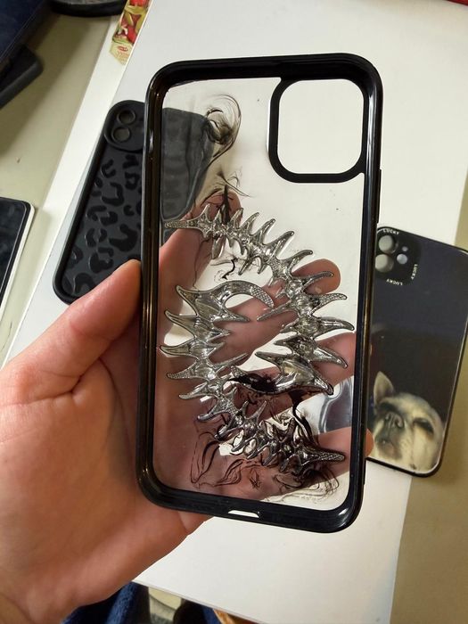 Husa schelete iPhone 11