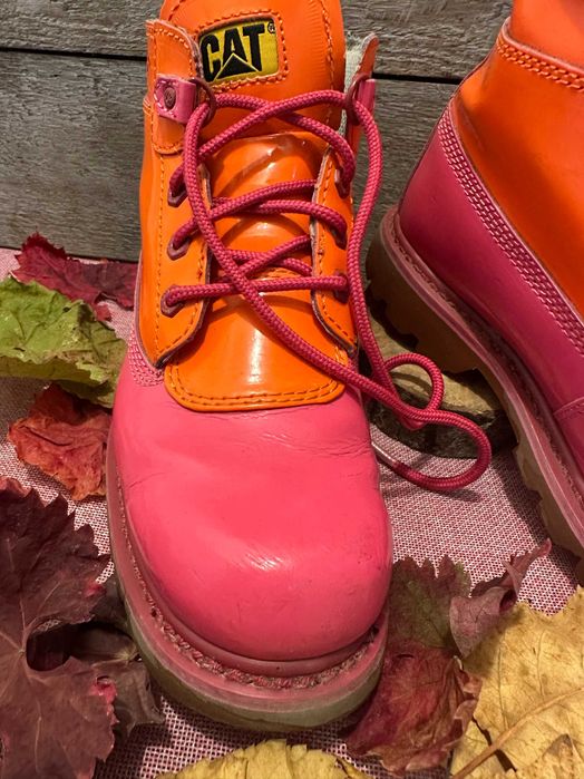 Оригинални  Дамски боти CATerpillar