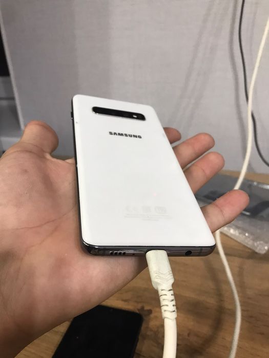 S10+ 128/8 android 11
