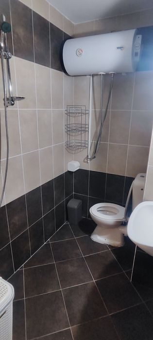 Двустаен,обзаведен апартамент под наем.Меден Рудник