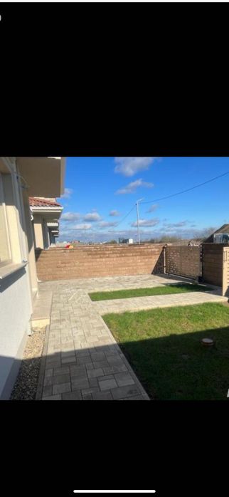 Proprietar vând sau schimb cu apartament ,duplex  despărțit prin garaj