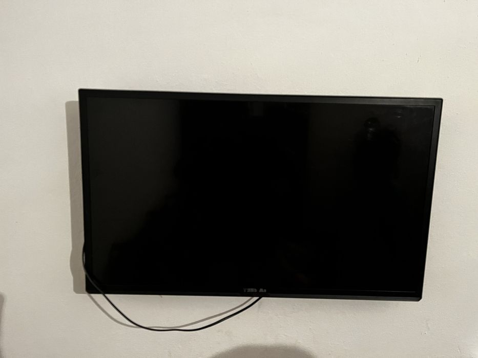 Стенный телевизор