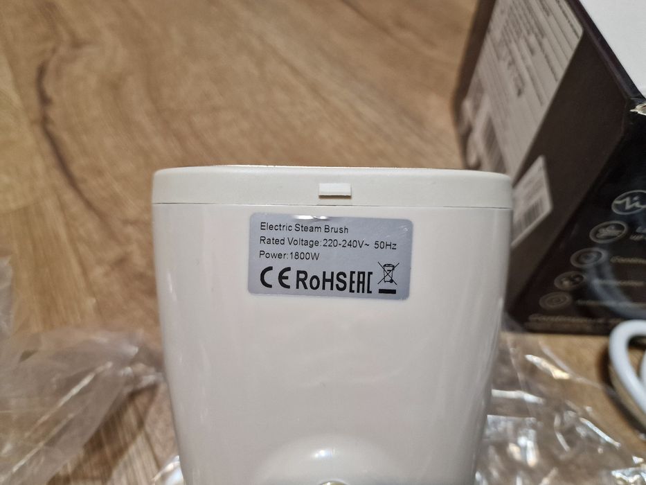 Steamer / Perie / Aparat de călcat - Fier de călcat cu abur