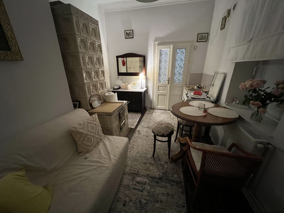 Casa de vanzare pe colt Radauti- zona selecta centrala