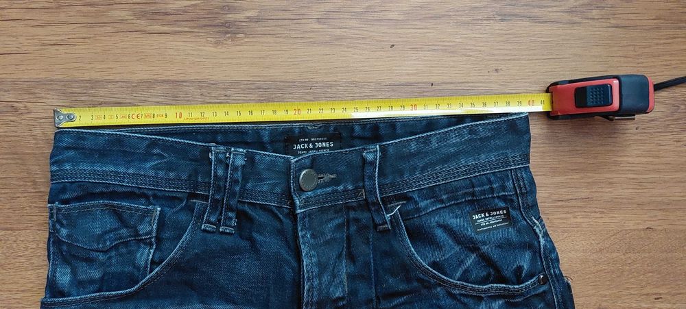 Дънки и суичър JACK and JONES