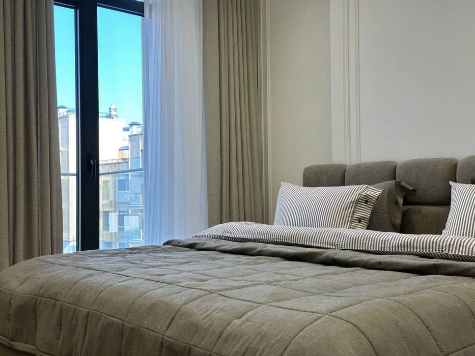 Жк Oz mahal 4/12/14 107м2 Мирзо-улугбек Аккураган ор-р Кафе волга