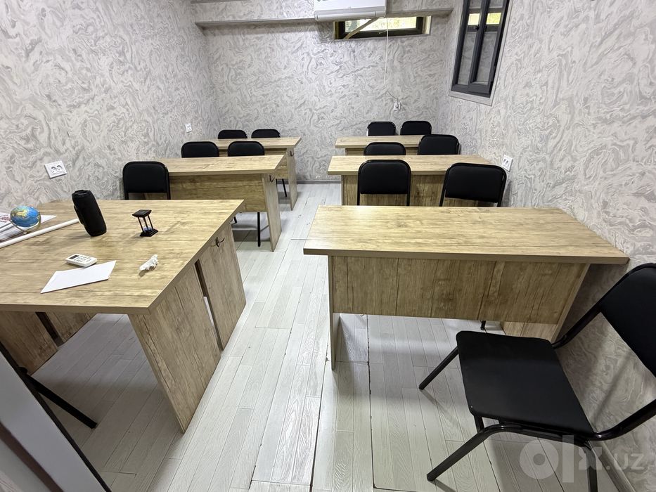Oʻquv markaz uchun parta va stullar sotiladi. Partalar katta va kichik