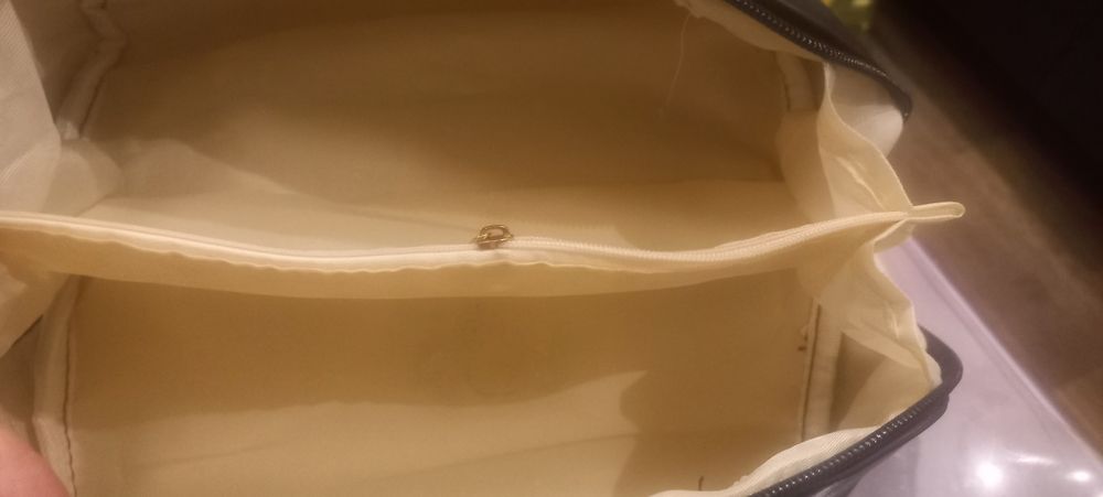 Продам косметичку