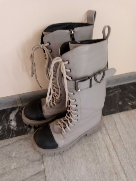 Молодежные Б/У сапоги 37-38 размер.Цена 50 тыс