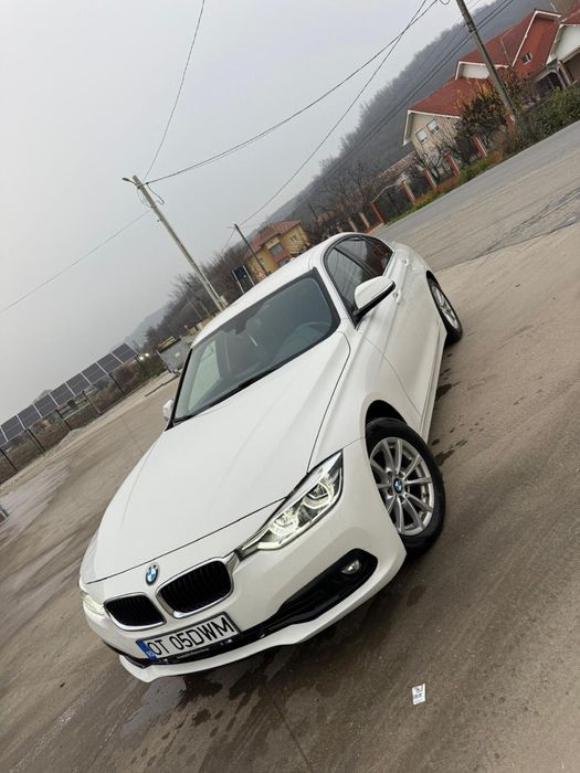 BMW Seria 3 F30 318i