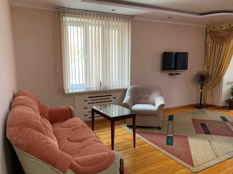 На Ц-1 сдается в аренду своё 4 ком. кв.