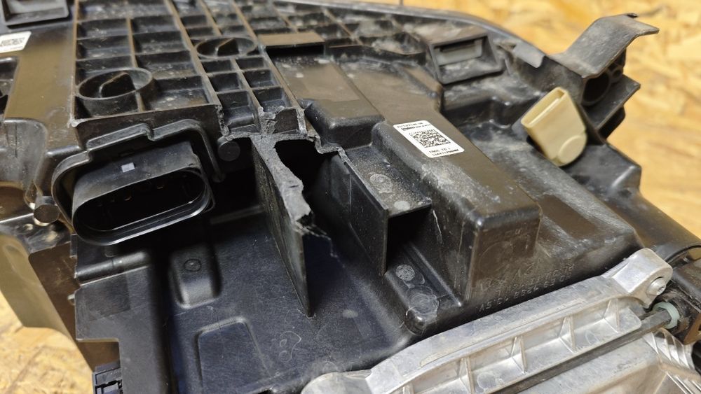 Ляв фар за Фолксваген Т рок  Volkswagen T Roc   I.Q LED  2ga a11