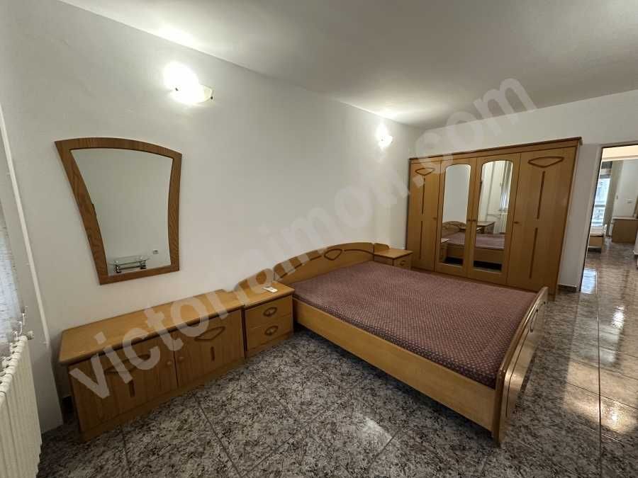 Продава се Четиристаен апартамент в Велико Търново, Център - 157 кв.м за 1303 €/кв.м - Снимка #1