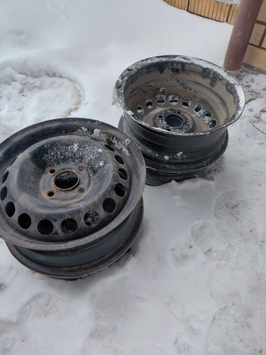 Продаеться диски