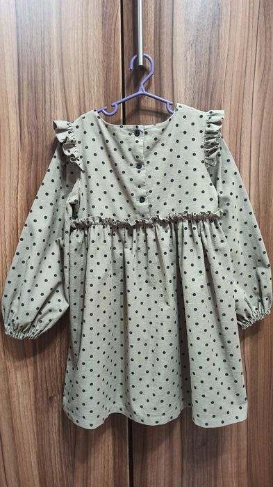 Продам платье для девочки