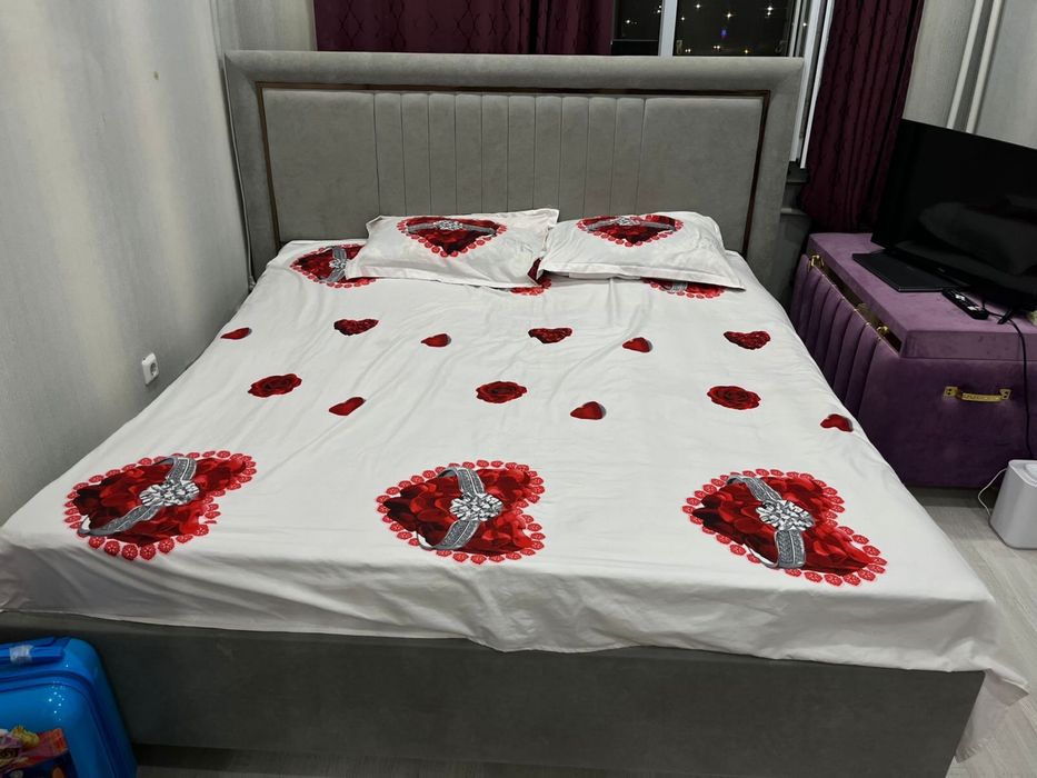 Спальный диван/ кровать