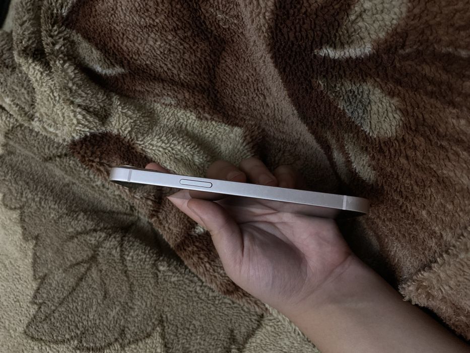 Айфон 13 на 128мгб розовый