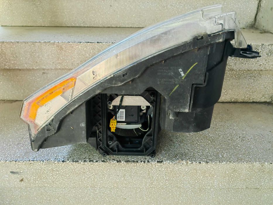 Фарове Land Rover Discovery Xenon /Фар Land Rover Ляв Десен Оригинални