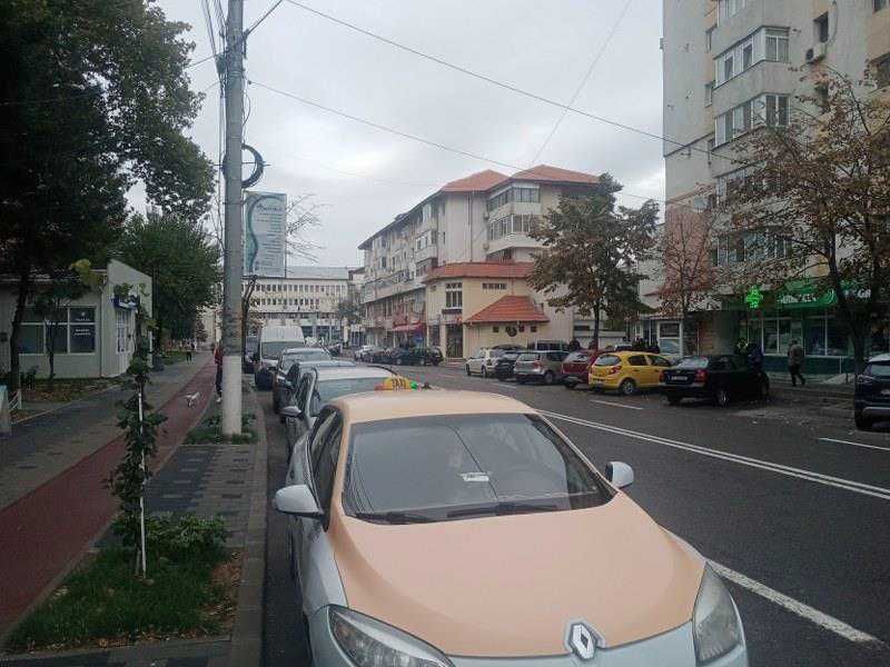 Vand spatiu comercial Slobozia