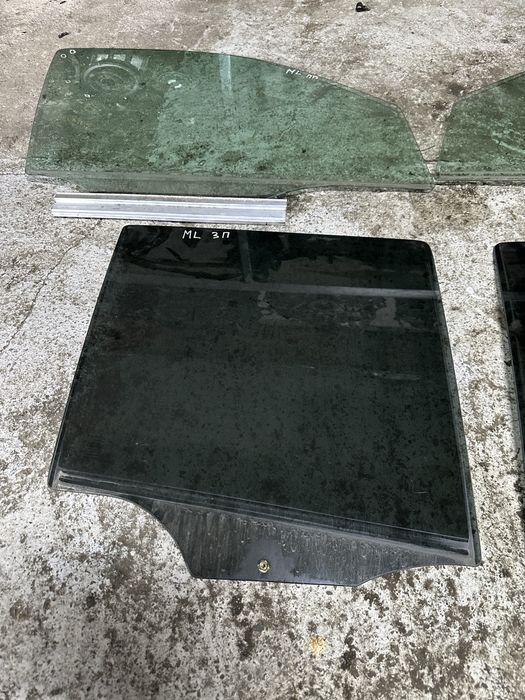 Стекла Mersedes benz ML 163