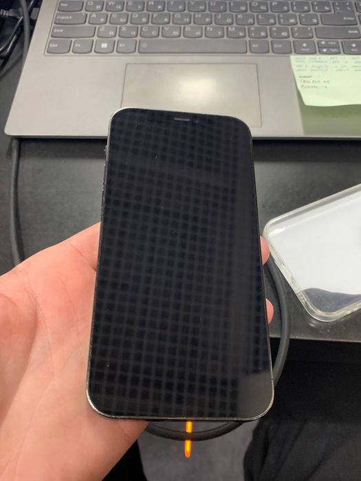 Придам iphone 12 pro