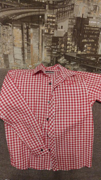 Продам рубашки для мальчиков