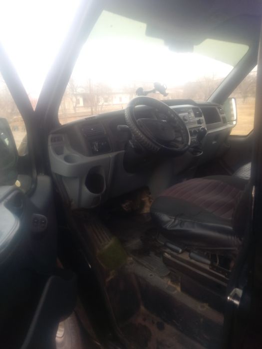 Ford sotiladi yilli 2009