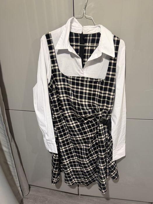 Дамска рокля с дълъг ръкав и яка тип риза