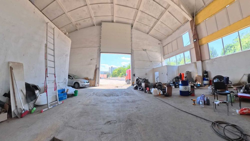 Продава се Промишлена сграда в Разград, Промишлена зона - Запад - 1453 кв.м за 826 €/кв.м - Снимка #1