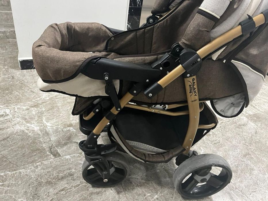 коляска galaxy ,складная