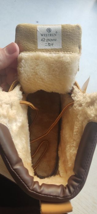 Ботинки женские, мужские  42 размер