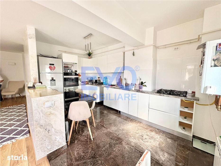 Apartament 3 camere, 2 bai, parcare, balcon, Valea Lupului, Iasi