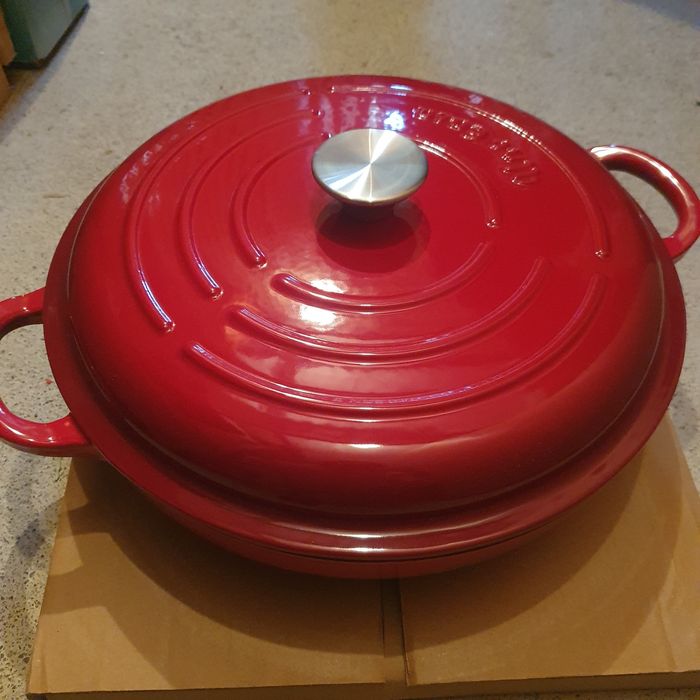 Crarita cu capac din fonta emailata rosie, Uno Casa, 3.5l, 30 cm