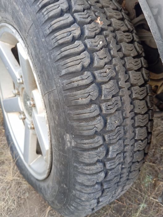 Продам резину R16 КАМА