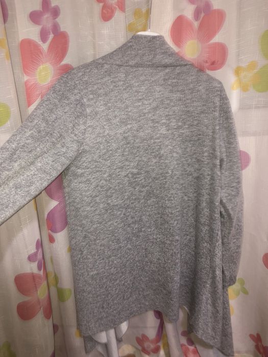 Жилетка в сиво