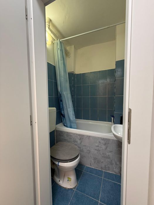 Garsoniera micro 14 confort 1 ( bucătărie / camera/ bai) Se vinde URGENT !!! MOBILAT