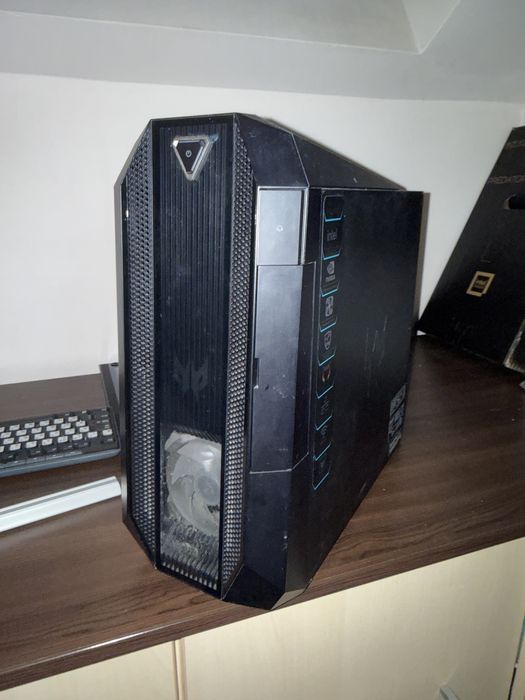 Геймърски компютър с RTX 3070 и 64 GB RAM