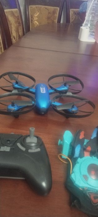 Крутые игрушки дрон