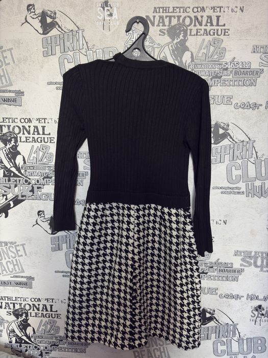 Продам платья женские