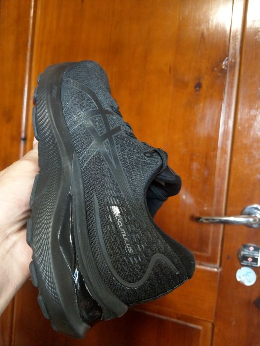 Asics Gel Cumulus 24. 42нм. 26,5см.
