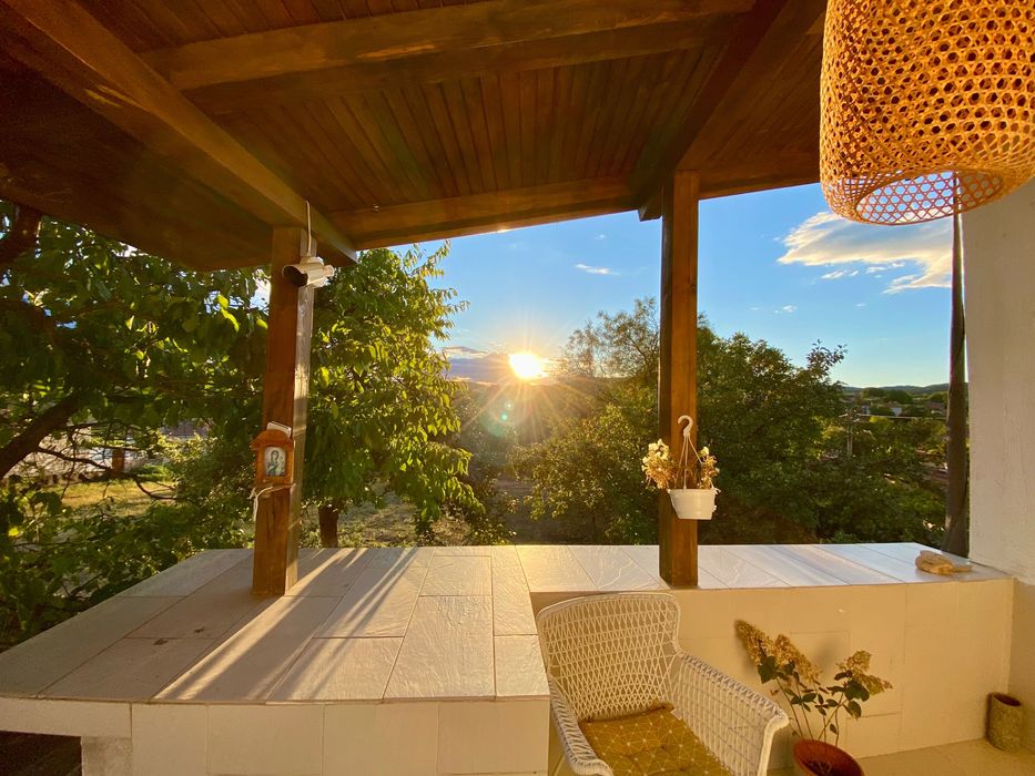 Romatic 2 stone houses with 4 private apartments, www.vinarovo-wine-estate,com Stara Zagora
