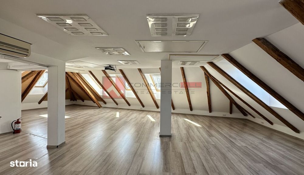 Cladire Birouri | 520 Mp | Curte Proprie 300 Mp