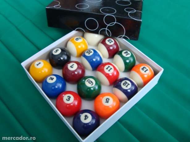 Vinde bile de biliard la super oferta Tel: 27.903.983