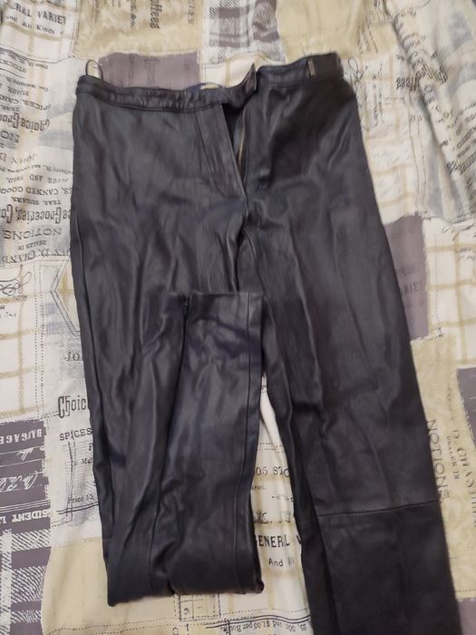 Дамски кожен панталон Зара