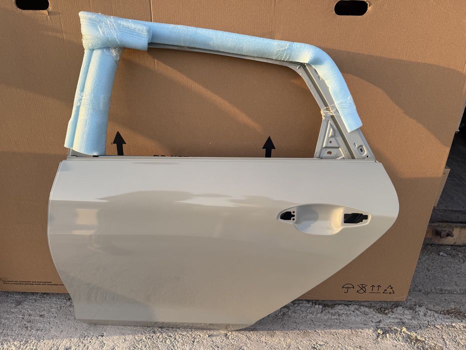 KIA K5 Дверь Задняя