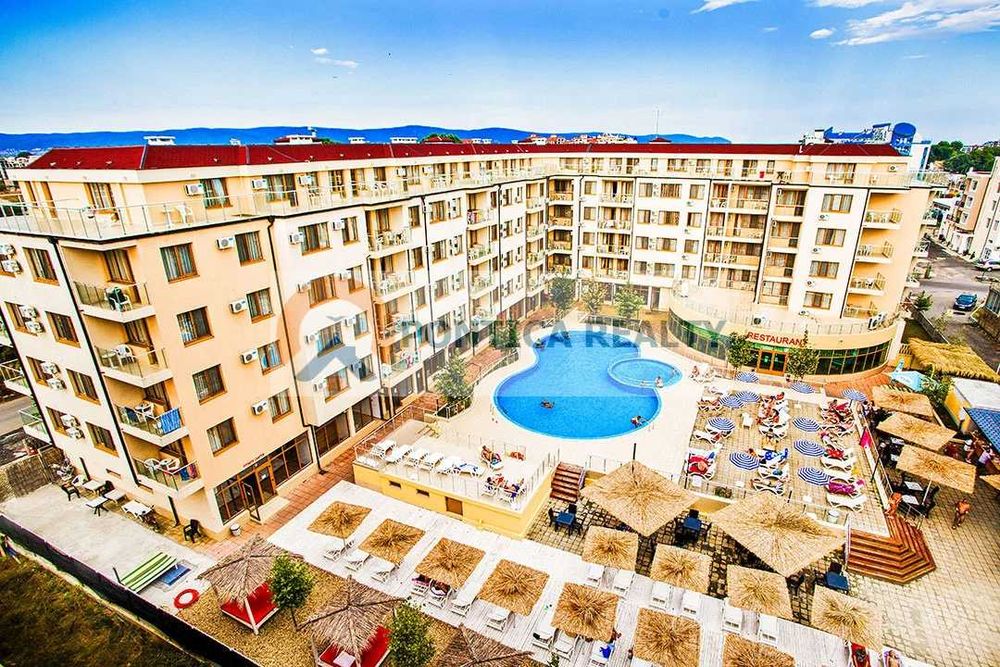 Продава се Едностаен апартамент в Несебър - 35 кв.м за 860 €/кв.м - Снимка #1