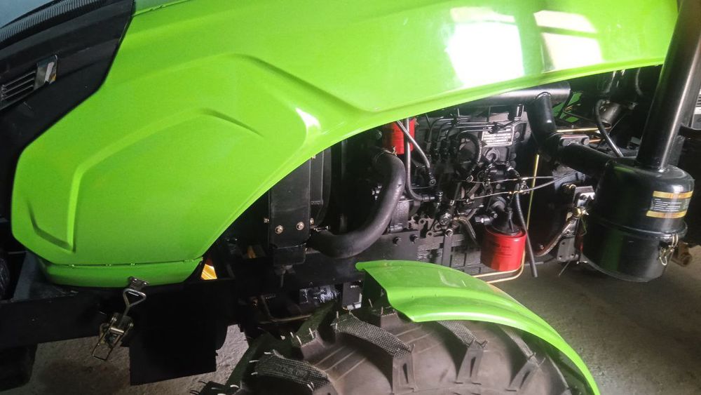 PTT404 traktr sotiladi