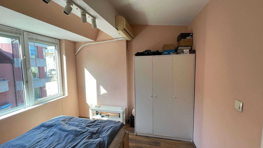 Продавам прекрасен 4-стаен апартамент в нова сграда в кв. Бели брези