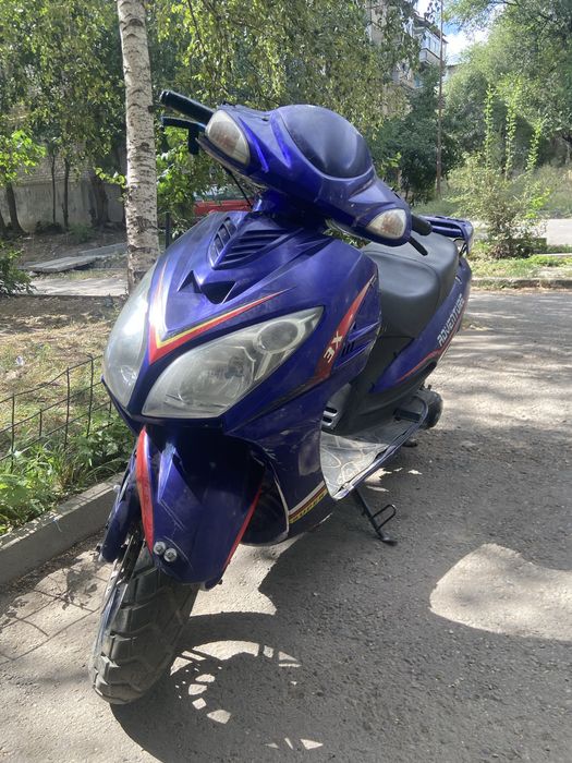 Продам скутер хонда 150