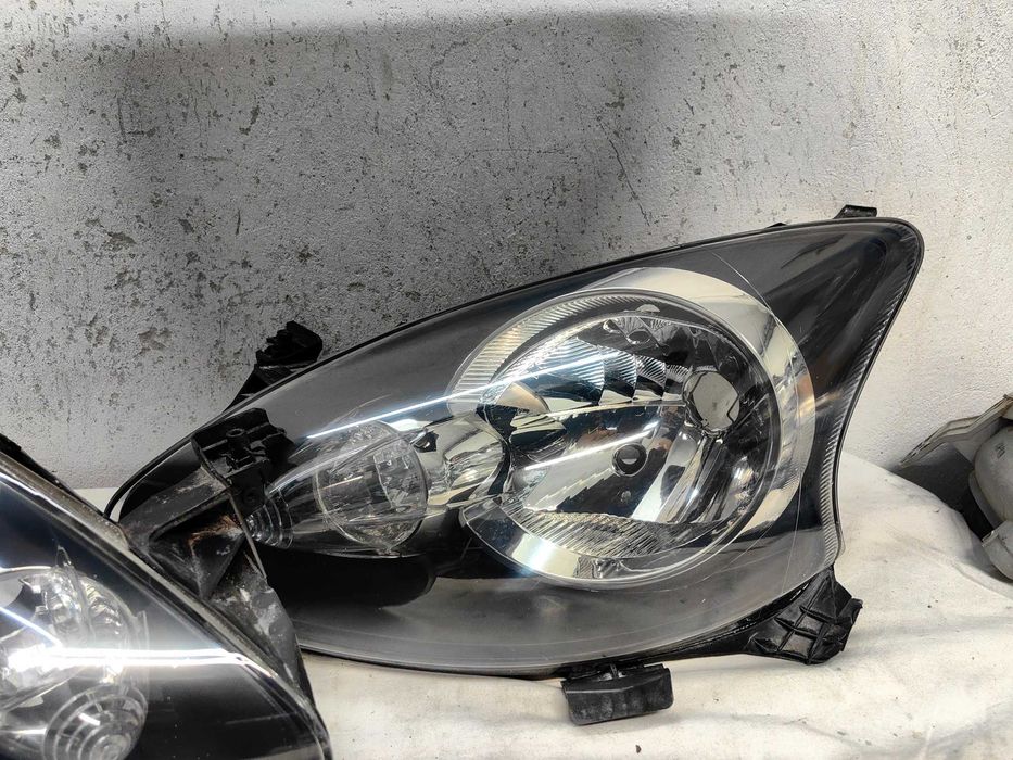 Оригинални фарове Тойота Аиго  Toyota  Aygo
